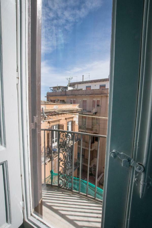 Aria Rooms Palermo Exterior foto